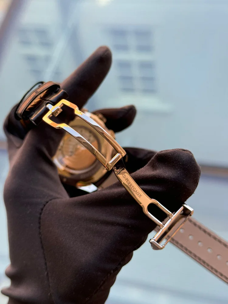 Girard Perregaux WW.TC TRAVELLER CHRONOGRAPH box and papers